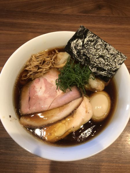 「特製ラーメン(醤油)1200円」@自家製手もみ麺 鈴ノ木の写真
