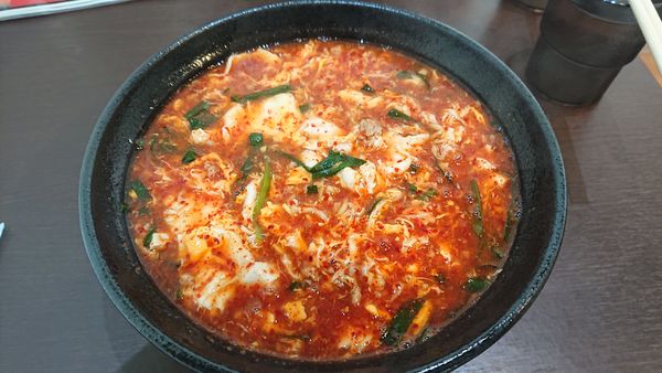 「輪辛麺（中辛）中華麺」@辛麺屋 満丸堂の写真