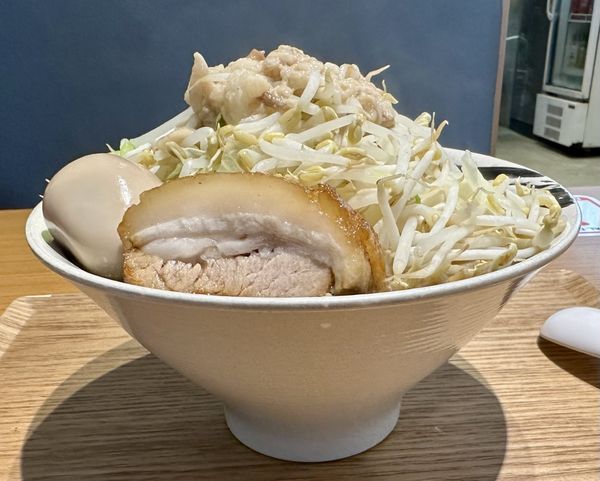 「二郎らーめん」@麺屋NARUTO Sukhumvit26の写真