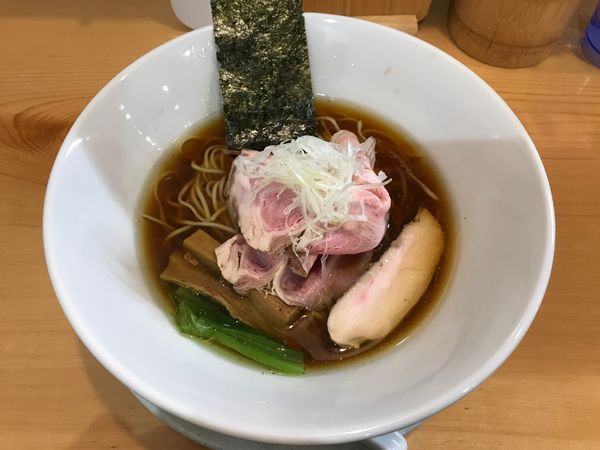 「鶏そば 900円」@麺屋BISQの写真