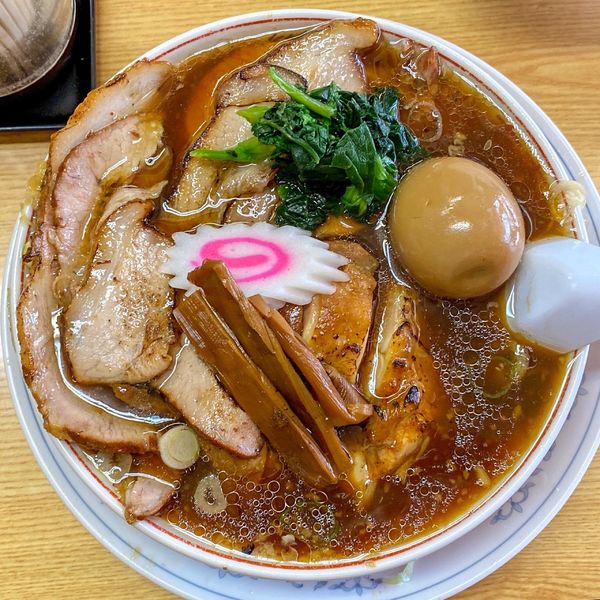「生姜醤油チャーシュー麺（鶏豚）¥1,200 味付けゆで卵 ¥80」@かし亀の写真