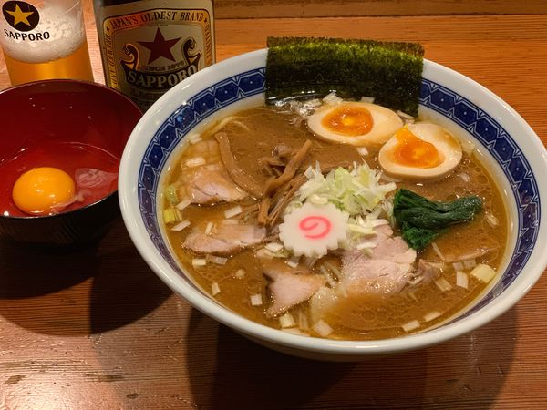 「特製味噌中華そば＋生卵＋生卵」@味噌中華そば からす味の写真