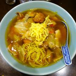 バン麺（1,600円）