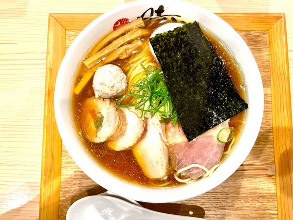 「中華そば＋特製トッピング」@中華蕎麦 時雨の写真