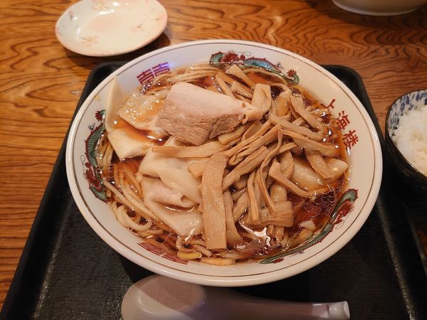 「ワンタン麺+メンマ120円」@上海楼の写真