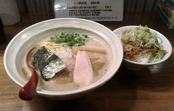 「むじゃきそば(850円)+まかない丼(280円)」@三代目 むじゃきの写真