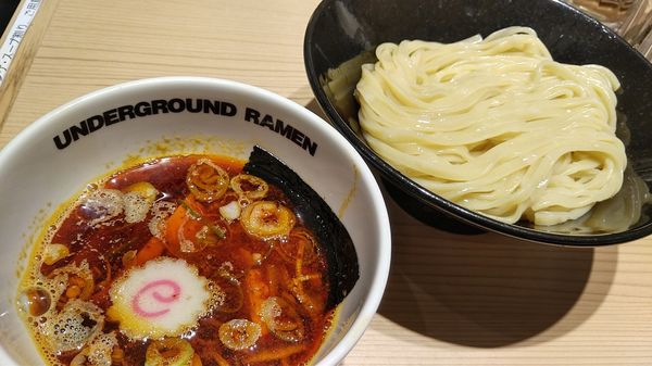「辛つけめんライト ￥980」@頑者 UNDERGROUND RAMEN 川越駅店の写真
