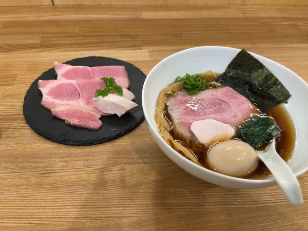 「醤油そば　肉増し　味玉」@中華そば きなりの写真