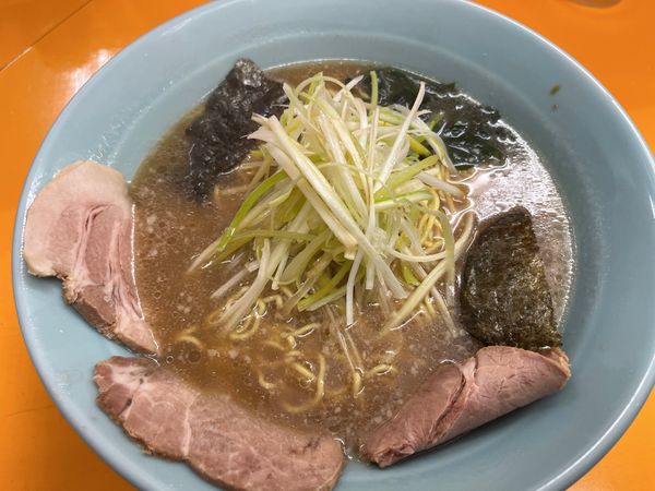 「中盛りネギラーメン　麺硬め　600円」@ラーメンショップYAMANAKA 福生店の写真