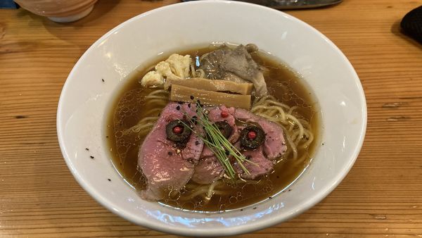 「期間限定 仔羊と鹿肉の醤油ラーメン」@麺堂にしき 新宿歌舞伎町店の写真