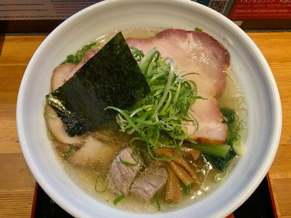 「塩らーめん」@ラーメン 巌哲の写真