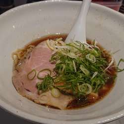 煮干し醤油らーめん