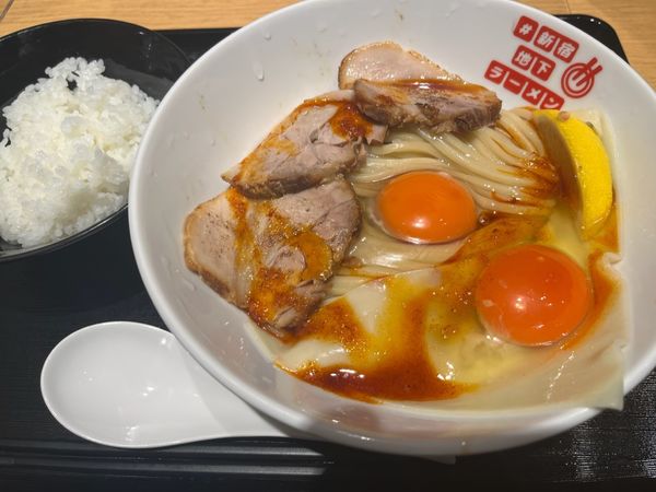 「【ゴールデンタイガー】TMK小田急タイガー（全部乗せ）＋追飯」@#新宿地下ラーメンの写真