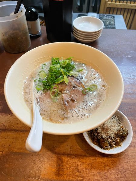 「博多豚骨ラーメン」@幸心堂の写真