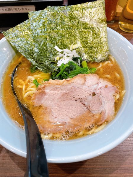 「ラーメン」@横浜家系らーめん侍 渋谷本店の写真