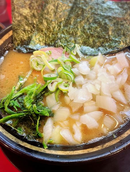 「ラーメン玉ねぎトッピング」@家系ラーメン 熊田家の写真