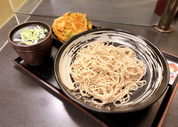 「もりそば(380円)+かき揚げ(クーポン)」@ゆで太郎 平和島店の写真