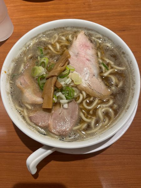 「濃口煮干しそば 950円」@中華そば ひらこ屋 東京ラーメンストリート店の写真