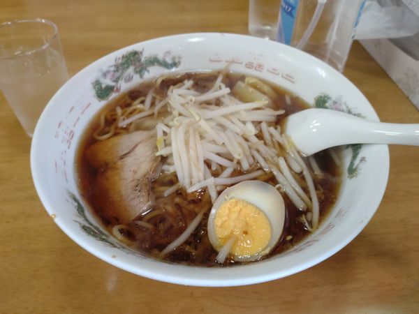 「ワンタンメン(800円)」@中華料理 喜楽の写真