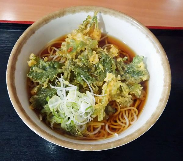 「春菊天そば（450円）」@新八の写真