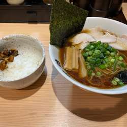 醤油ラーメン大盛り