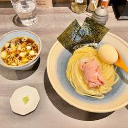 炭火焼ありたどりの昆布水つけ麺 肉玉子（麺量200g）