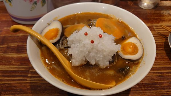 「ビーフサンマー麺　赤ワインたまご」@ビーフラーメン&つけ麺 シゲジンの写真