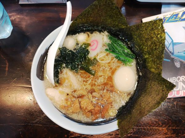 「背脂ラーメン+味玉+のり  ﾒﾝﾏ抜き」@麺屋 あおいの写真
