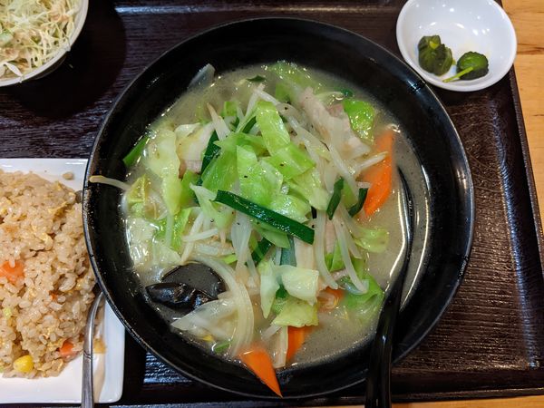 「野菜麺＋半チャーハン：550円＋100円」@中華居酒屋 楽福居の写真