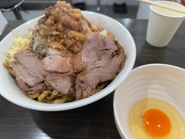 「汁なし＋生タマゴ」@夢を語れ 千葉の写真