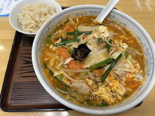 「【12月限定】旨辛菜麺600円＋小ライス(一杯サービス)」@ぎょうざの満洲 清瀬駅北口店の写真