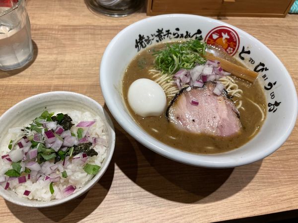 「味玉濃厚焼きあご煮干らぁめん+和え玉+茶漬けセット」@焼きあご煮干しらぁめん とびうおの写真