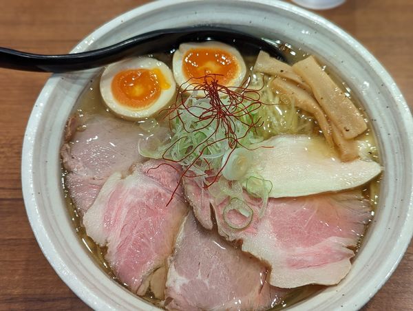 「10周年記念限定復刻版特選潮ラーメン」@麺屋 NOROMAの写真