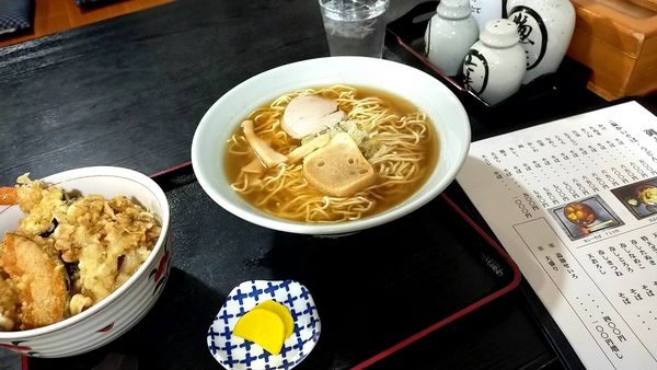 「中華ラーメン　天丼セット」@そば処 おお山の写真