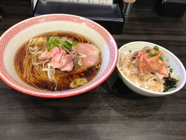 「醤油メン＋チャーシューごはん」@ヌードルボウズ n坊の写真