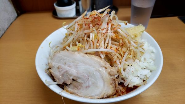 「辛ラーメン(ニンニク、からめ、タマネギ)」@ラーメン ○菅の写真