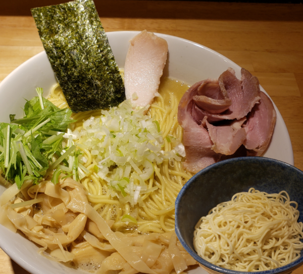 「鶏白湯らーめん塩 大盛·替玉」@麺屋 れんしんの写真