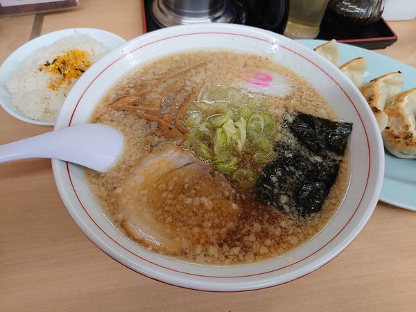 「こってり中華そば」@くるまやラーメン 箕輪店の写真