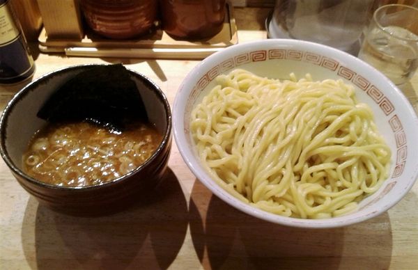 「つけ麺大盛り(860円)」@つけ麺屋 やすべえ 渋谷店の写真
