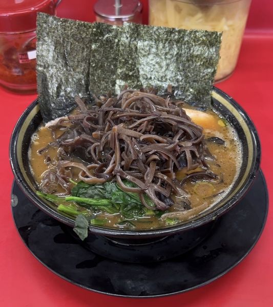 「チャーシューメン キクラゲ」@家系ラーメン 王道 いしいの写真