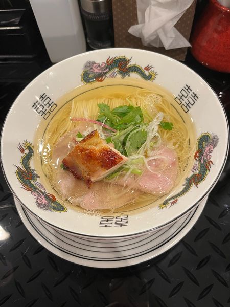 「塩noodle 900円」@トーキョーニューミクスチャーヌードル 八咫烏 CHIKARABOの写真