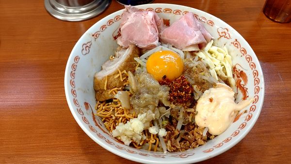 「まぜそば　900円」@それいけ！たかちゃんラーメンの写真