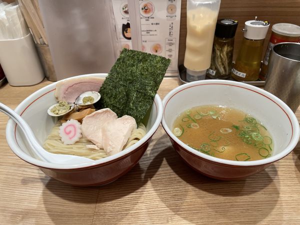 「淡麗貝出汁つけ麺」@貝と煮干し、時々濃厚の写真