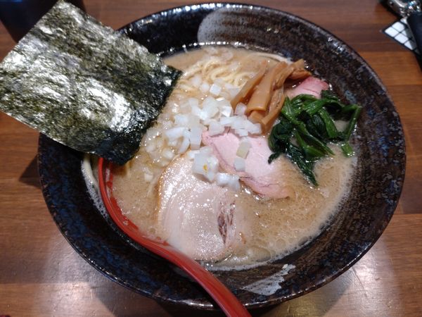 「豚骨醤油ラーメン」@五代目むじゃきの写真