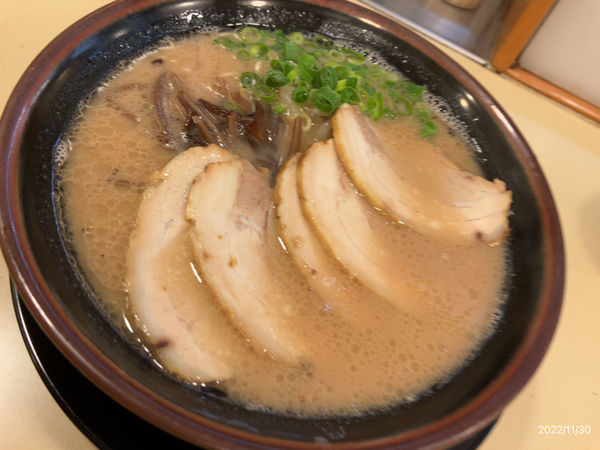 「チャーシューめん(850円)」@創作とんこつともあれの写真