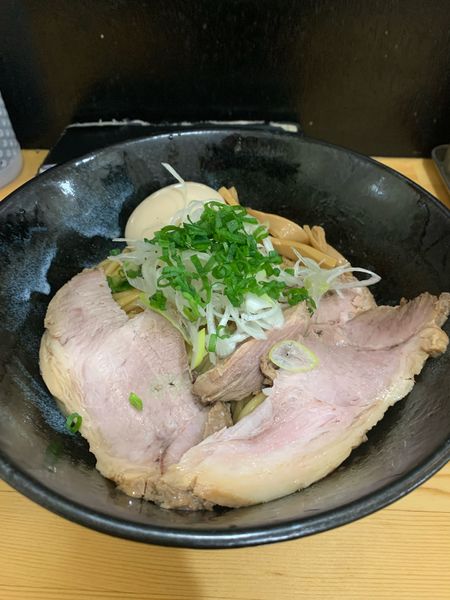 「汁無しまぜそば並(ﾁｬｰｼｭｰ煮玉子)」@麺処 ふじのの写真