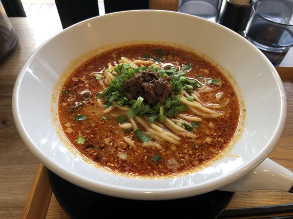 「担担麺 900円」@担担麺 ぺんぺんの写真