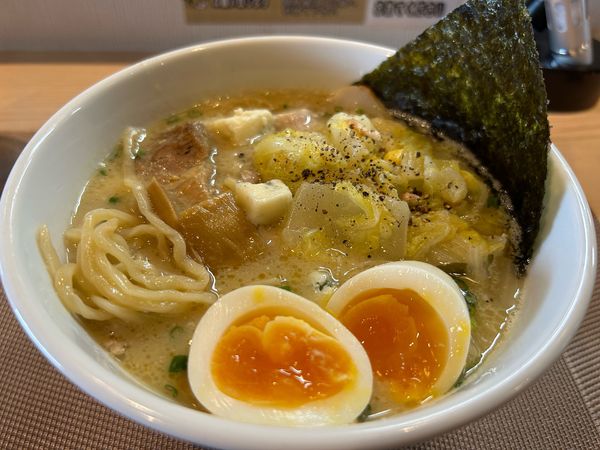 「【限定】白味噌とゴルゴンゾーラ1000円」@麺屋 い志だの写真