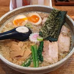 超こってり　味玉　チャーシュウ