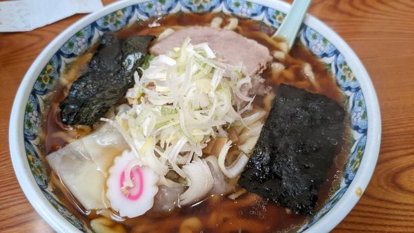 「手打ちワンタン麺　大盛」@中華そば集来の写真